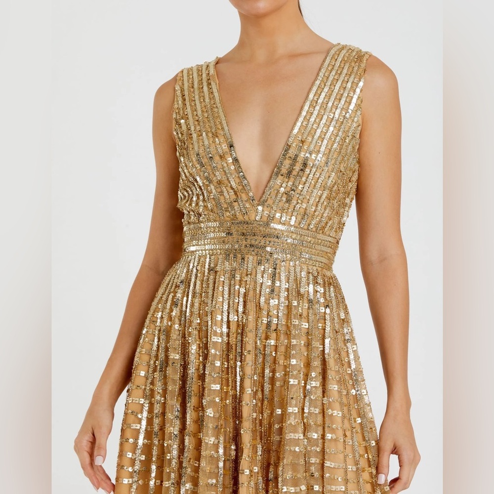 MAC DUGGAL Embellished Sleeveless V Neck A Line Dress